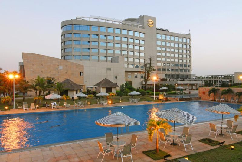 Tienyow Grand Hotel Haikou  Exterior foto